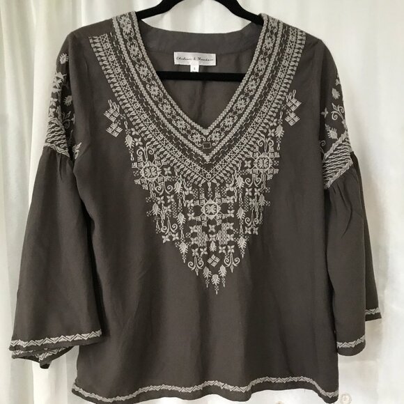 Boho Chelsea and Theodore Embroidered V-neck Top Small - Picture 2 of 12